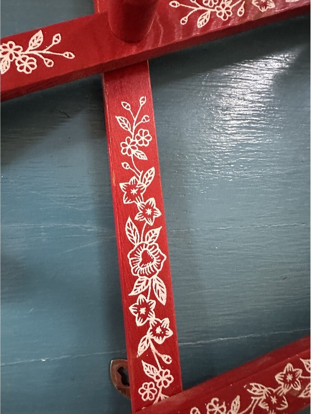 Red Vintage mid century Wooden Wall Folding Accordion Rack,Peg Hooks, Floral - Picture 2 of 9